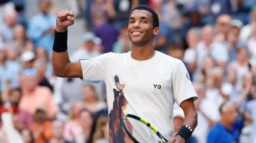Auger-Aliassime remonta y avanza a la final del Masters de París