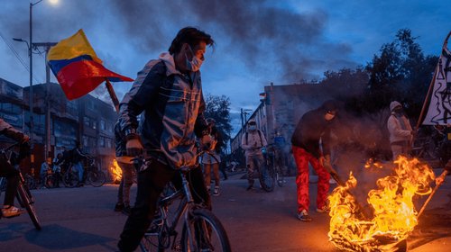 Van 27 muertos y 200 heridos por ataques al suroeste de Colombia