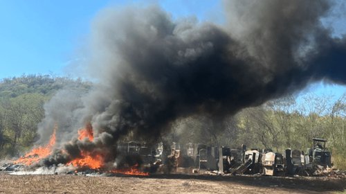 Incineran dos toneladas de narcóticos en Sinaloa
