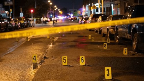 Mueren 75 personas en tiroteos registrados en Estados Unidos