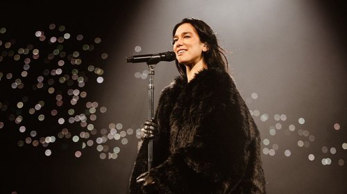 Dua Lipa emociona a Chile con cover de Mon Laferte