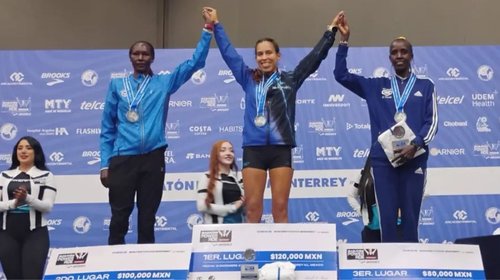 Oropeza y Gashahun brillan en el Maratón Monterrey 2025