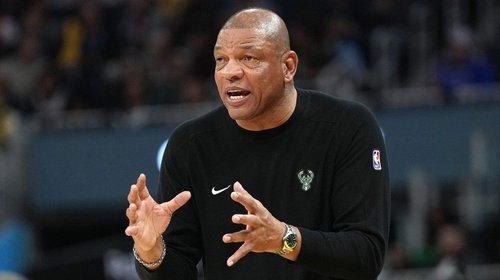 Doc Rivers, entrenador de la NBA, critica abusos de ICE