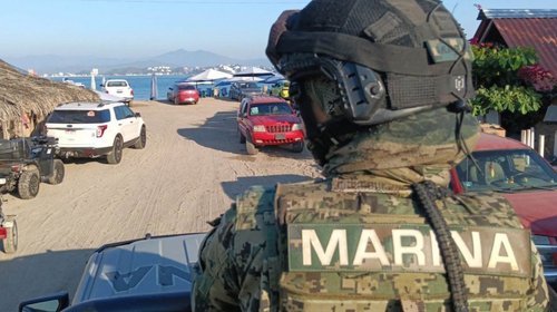 Asegura Marina armas, cartuchos y radios en Badiraguato, Sinaloa