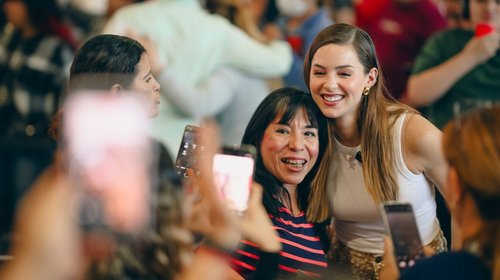 Reitera Mariana Rodríguez su compromiso por apoyar a las mujeres