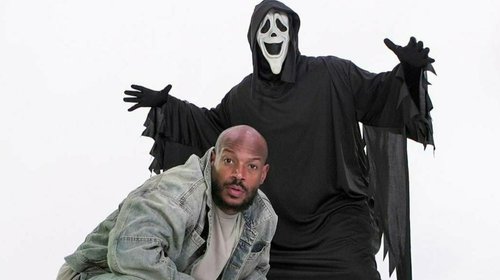 Scary Movie 6 lanza tráiler y revive su humor sin filtros