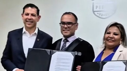 Firma UA de C contrato colectivo con sindicato