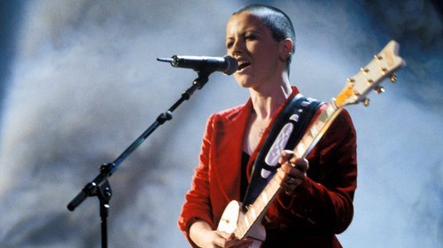 The Cranberries homenajea a Dolores con voces mexicanas