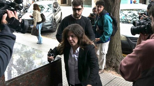 Hija de Maradona denuncia manipulación médica en juicio