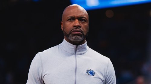 Magic despide a Jamahl Mosley tras histórico colapso en playoffs