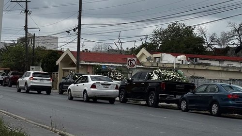 Matamoros despide a maestra y familia fallecidos en incendio