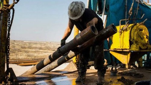 Petróleo de Texas sube 3% tras decir Trump posponer ataque a Irán