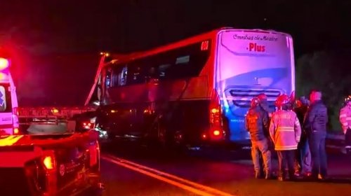 Choque contra tráiler deja un muerto y 10 heridos en Zacatecas