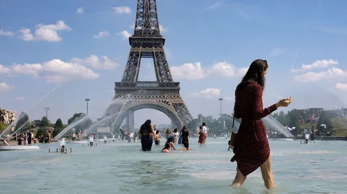 Francia impone restricciones de agua por alerta máxima de sequía