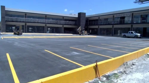 Construyen cinco nuevas plazas comerciales en Ramos Arizpe