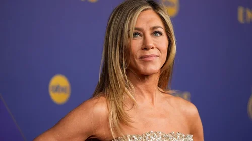 Acusan a hombre de acosar y dañar la casa de Jennifer Aniston