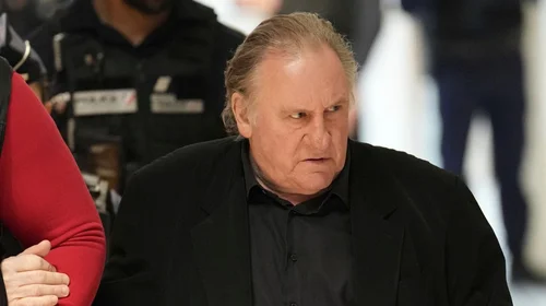 Piden 18 meses de prisión para Depardieu por agresión sexual