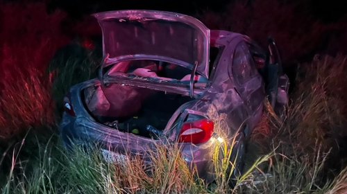 Vuelca automovilista en el libramiento Flores Tapia