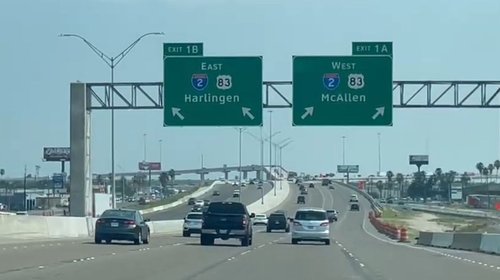 Alertan detenciones por placas vencidas en Texas