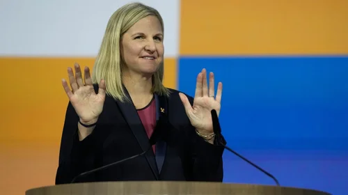 Eligen a Kirsty Coventry como la primera mujer presidenta del COI