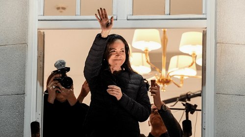 María Corina Machado afirma partir de Venezuela con ayuda de EUA