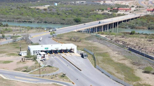Recomiendan usar carretera a Colombia para ir a EUA en puente