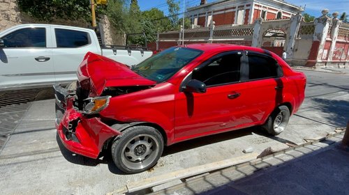 Provoca 'semaforazo' choque en la Zona Centro de Saltillo