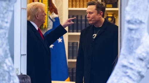 Trump amenaza con deportar a Musk por oponerse a plan fiscal