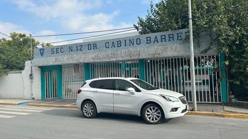 Denuncian robo de red eléctrica en secundaria de Monterrey
