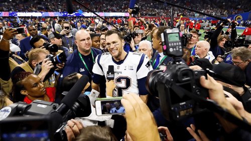 Tom Brady asegura que continúa en forma para seguir activo en NFL