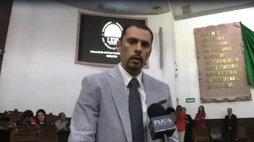 Exige mejorar atención médica en clínicas de Coahuila y NL