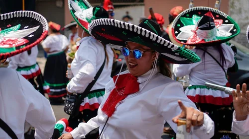 Celebran con música, tacos y tequila el Cinco de Mayo en EUA