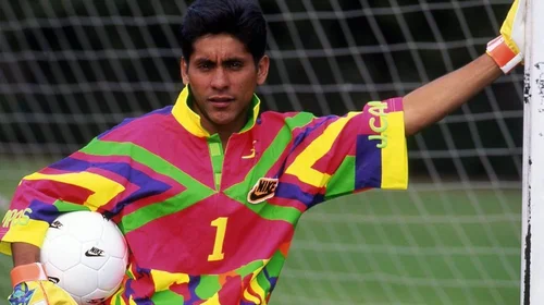 Honra Museo FIFA a Jorge Campos con camiseta del Mundial 94
