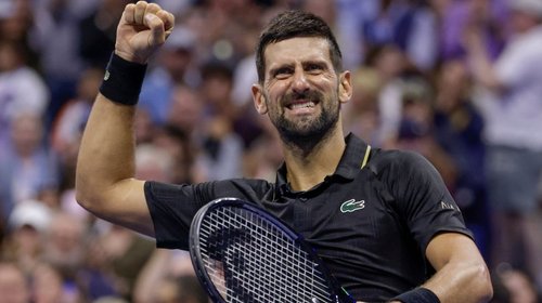 Djokovic vence en el US Open a pesar de molestia en el cuello