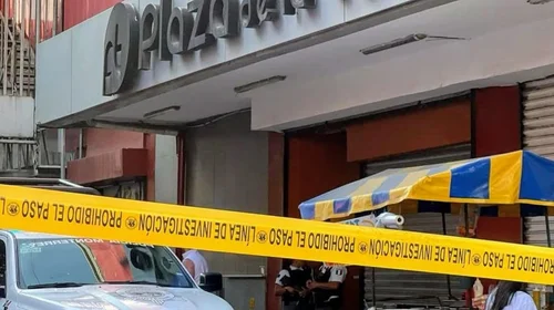 Catean Plaza de la Tecnología en Monterrey; aseguran 50 celulares
