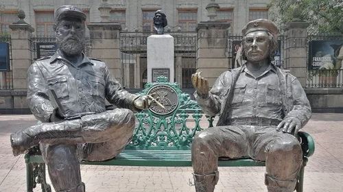 Retiro de estatuas del 'Che' Guevara y Fidel fue ilegal: CDMX
