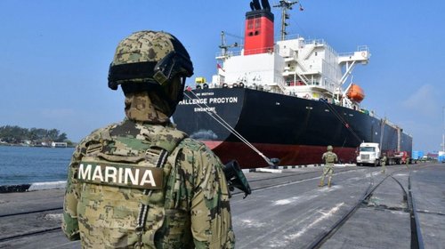 Procesan a 10 marinos por caso de huachicol fiscal