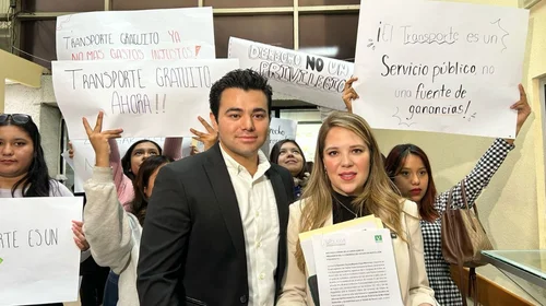 Proponen transportes gratis para estudiantes de media y superior