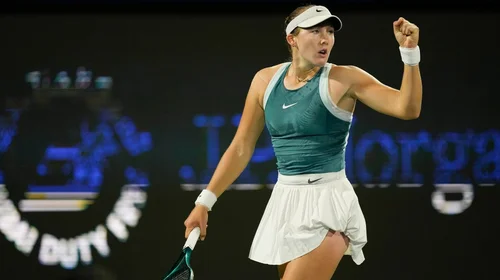 Andreeva, de 17 años, llega a la final de Dubái y hace historia