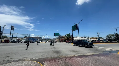 Bloquean bulevar Plan de Guadalupe por accidente; exigen justicia