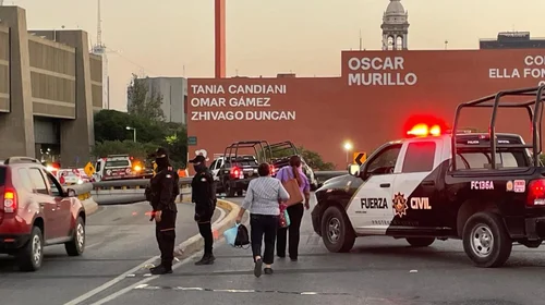 Se estrella patrulla de Fuerza Civil en puente de Zaragoza
