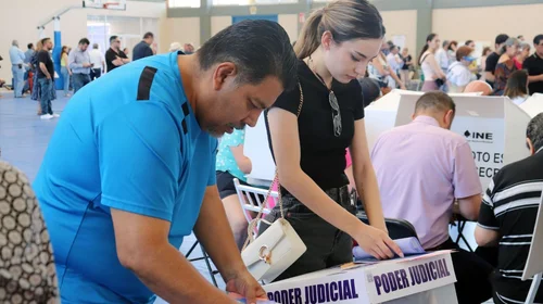 Con hieleras y amenazas, intimidan a votantes en Chihuahua