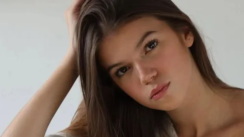 Valentina Gilabert despierta y deja terapia intensiva
