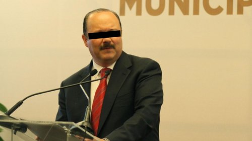 Ordenan prisión preventiva para exgobernador de Chihuahua