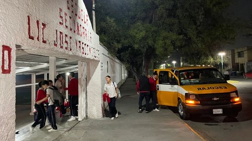 Estudiantes vuelven a clases en Nuevo León tras receso vacacional