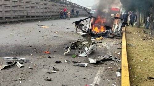 Explota taxi con pirotecnia en la México–Toluca deja tres heridos