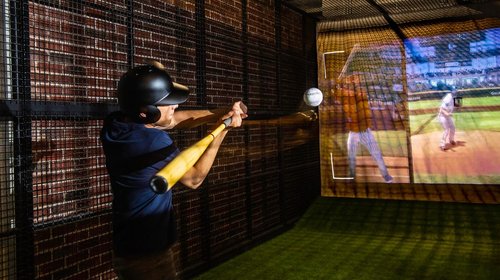 Batbox, el entretenimiento deportivo con simuladores de béisbol
