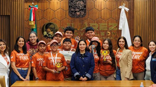 Apoya Mónica Oyervides a equipo de robótica para ir a torneo