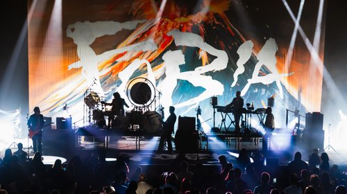 Fobia arma fiesta retro en Monterrey y reafirma su legado rockero