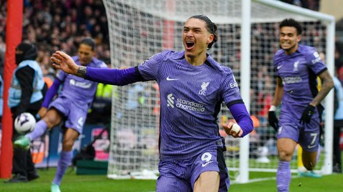 Liverpool gana y recupera ventaja de 4 puntos en la Liga Premier